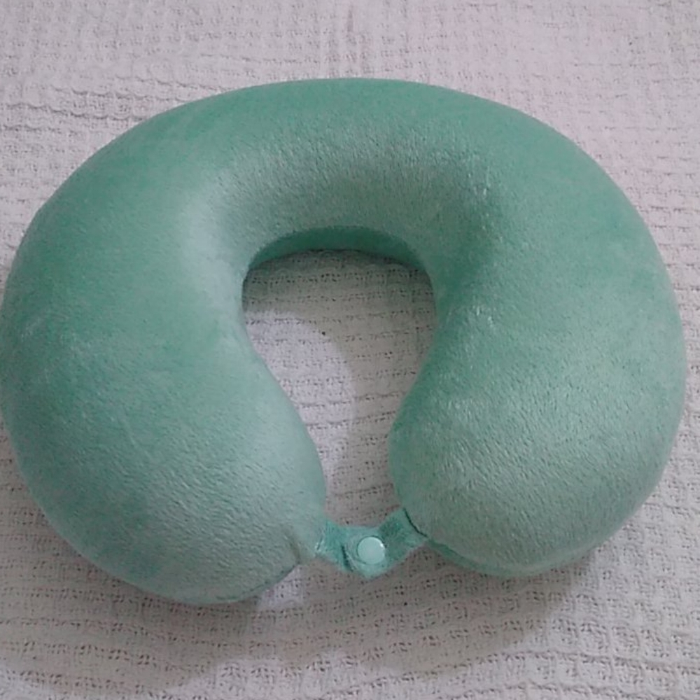 Rampage Neck pillow